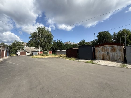 Продам гараж в центрі міста! Право власності Черкассы