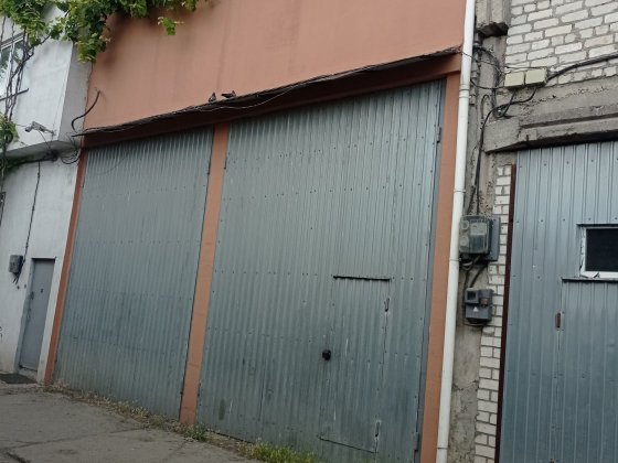 Продам двоповерховий гараж Черкаси