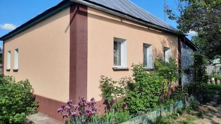 Продається будинок з господарством в смт Котельва, Полтавська область - фото 1