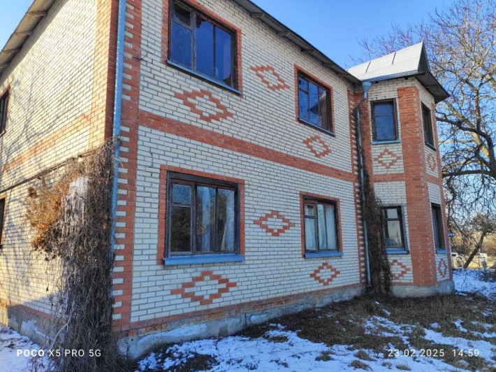 Цегляний будинок, гарне місце, 163 м кв, велика ділянка. Вигідна ціна - фото 1