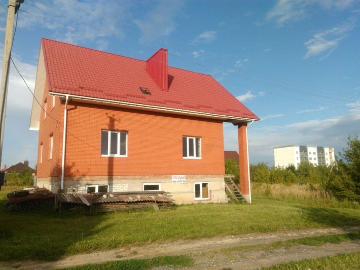 *Великий та просторий будинок у м. Костопіль. Продається! - фото 1