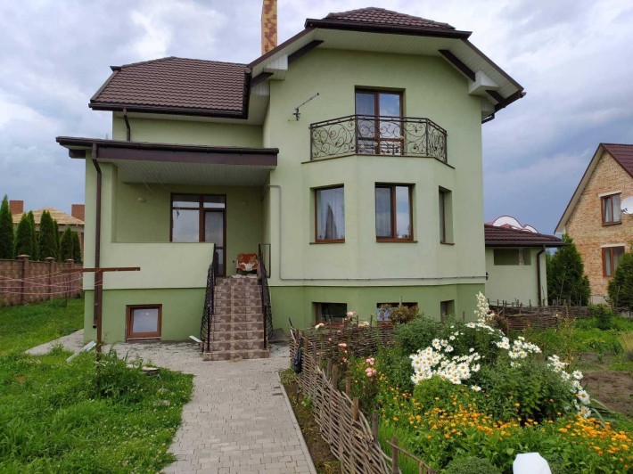 Продам добротний 2 поверховий будинок,с.Обарів. - фото 1