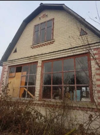р Дві суміжні земельні ділянки з дачним будинком - фото 1