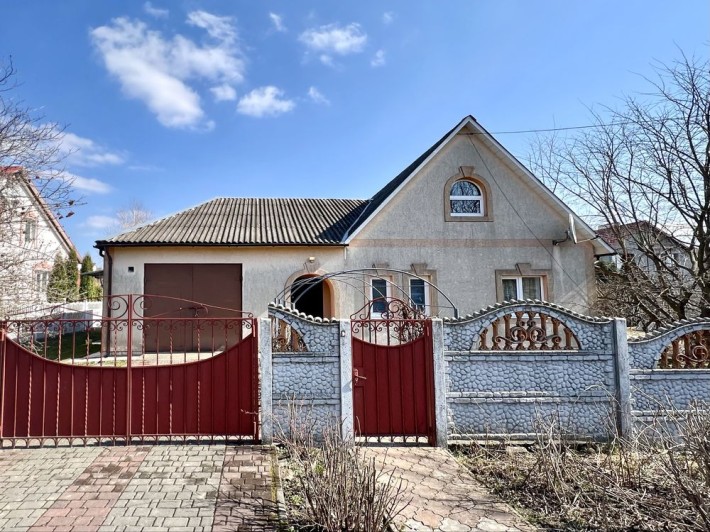 _Будинок з ділянкою поруч з містом - фото 1