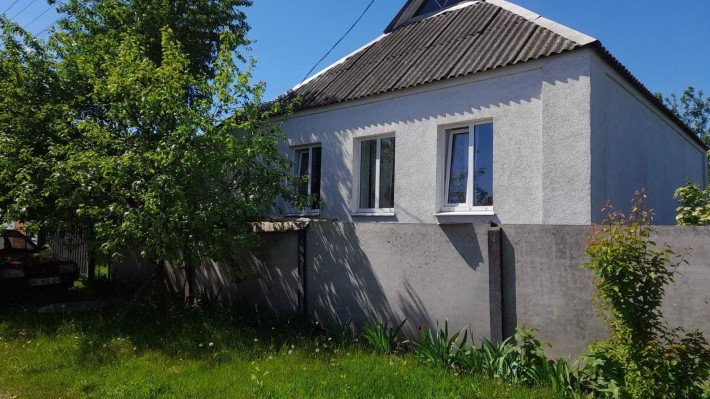 Продам цегляний будинок після капітального ремонту - фото 1