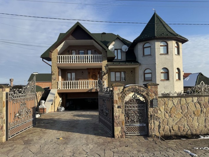 Продаж будинку - фото 1