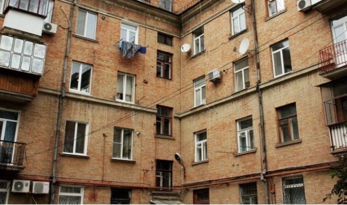 Сдам квартиру в коммуналке - фото 1