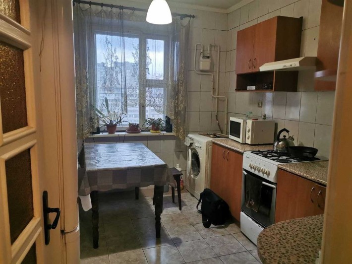 Кімната метро Харківська в двокімнатній Декабристів - фото 1