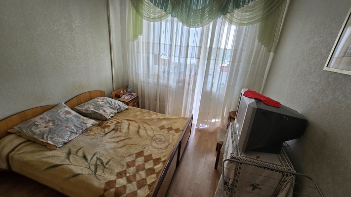 Кімната в 2к кв для дівчини! - фото 1