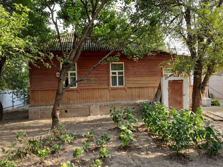 Продам отдельно стоящий дом в центре - фото 1