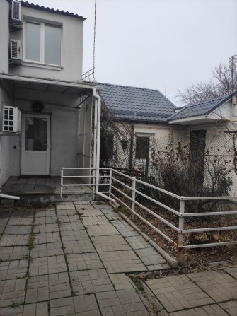 Продаж частини будинка тихий центр - фото 1