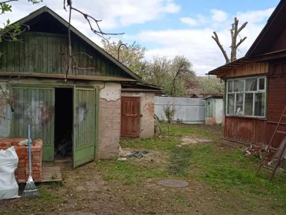 СРОЧНО!Продаю Часть ДомаДом 50м2. Газ, Вода. Єлект.ГАРАЖ. Землі 2,5сот Чернігів