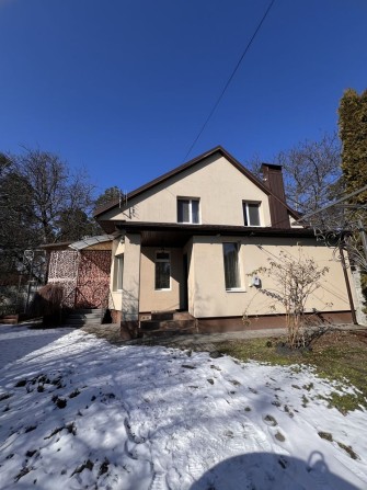 Будинок з ділянкою та гаражем в Соснівці - фото 1