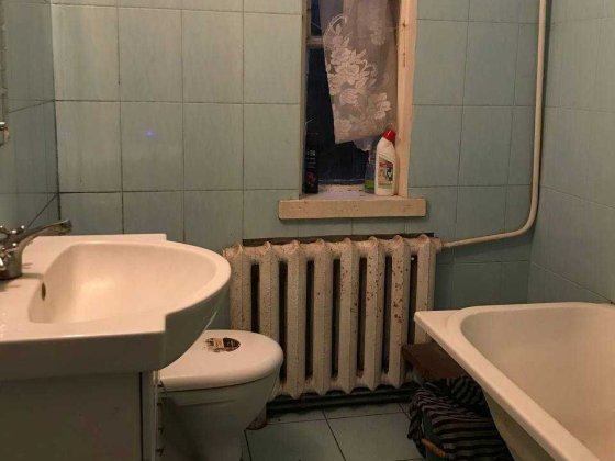 Продаю 1/2Дома 50м2 Отдел.Двор= 3сот(Приват.)Ванна+туал. Центр.Канализ Чернігів