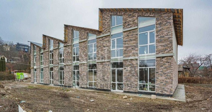 Продаж таунхаус Київ  Мишолоака  Голосіївський Квітки-Основ'яненко 29 - фото 1