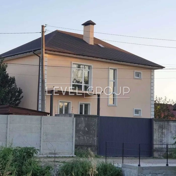 БЕЗ % Продаж будинок 2 поверхи205м2 Дарницький,Славутич.Гарна локация - фото 1