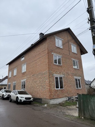 Будинок на Казбеті - фото 1
