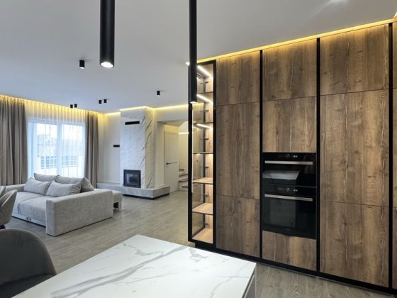 Продається гарний Дуплекс з гаражем. Ужгород