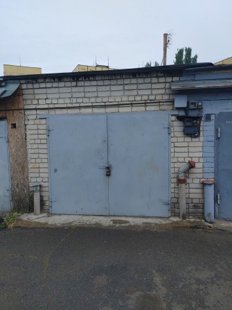 Продам капитальный Гараж кооператив Янтарный М. - фото 1
