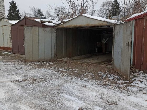 ПРОДАМ ГАРАЖ на території ПАРКОВКИ з ОХОРОНОЮ 24/7 бул. Вацлава Гавела Київ