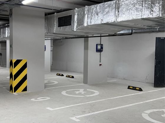 Підземне паркомісце з зарядною станцією для електромобілів, ЖК Грейт Київ