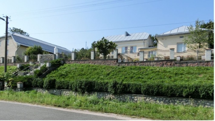 Продається нерухомість- великий маєток - фото 1