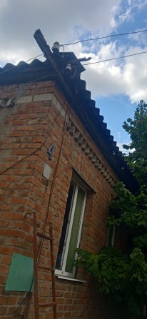 Продам дом в центре города под ваш ремонт,вся инфраструктура ряд - фото 1