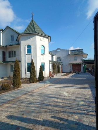 Продам два будинка на одному подвір'ї - фото 1
