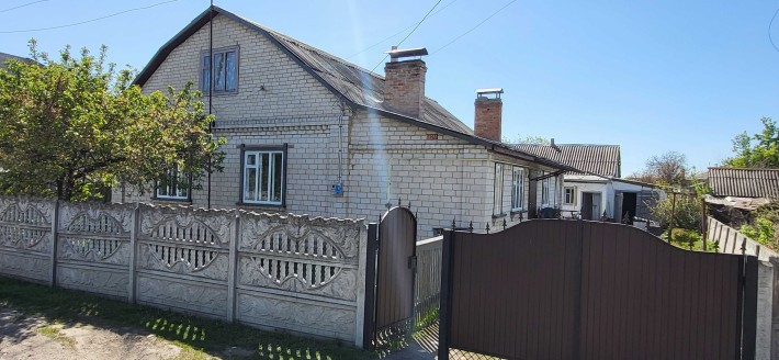 Продається  1 половина дому - фото 1