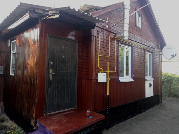 Здам в оренду пів будинку 2 кімнати неподалік центру міста - фото 1