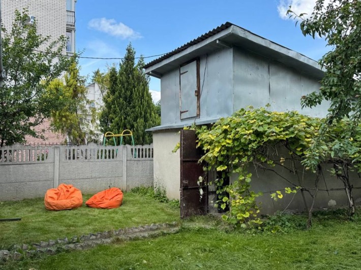 Оренда 1/2 будинку в центрі міста - фото 1