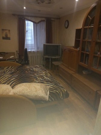 Сдаю 1 комнату, в 3-х комнатной кв. 4/9, 3-Слободская-пр. Центр. 2500 - фото 1