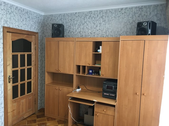 Сдам комнату, метро Харьковская / Позняки. Для девушки - фото 1
