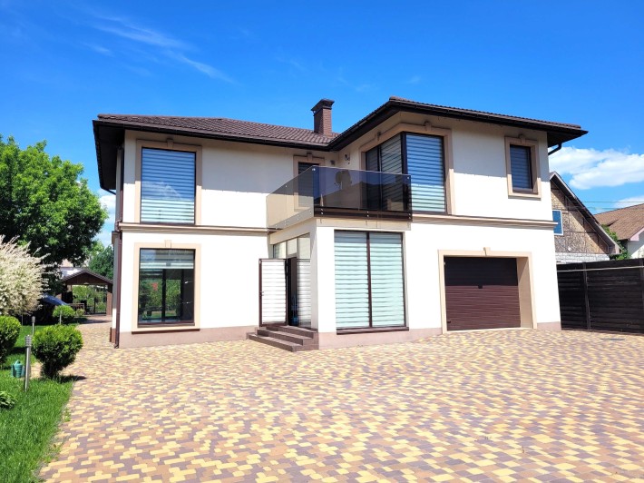 Унікальний котедж 252 м. з ремонтом.Вихід на озеро.Славутич. Осокорки - фото 1