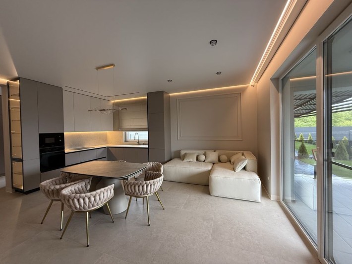 Продаж стильної американки з дизайнерським ремонтом - фото 1