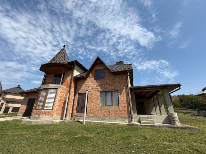 Продам будинок по вулиці В.Александрі - фото 1