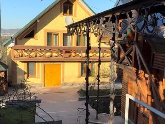 Продається господарство в Чернівцях Черновцы