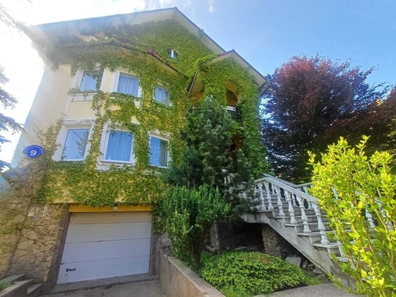 Будинок в топовій локації - 5хв від Театральної площі Черновцы