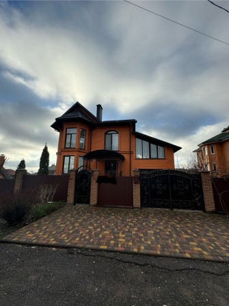 Продається будинок у м. Чернігів, 300 кв. м. - фото 1