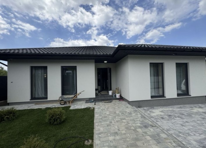 Продаж будинку на червениці - фото 1