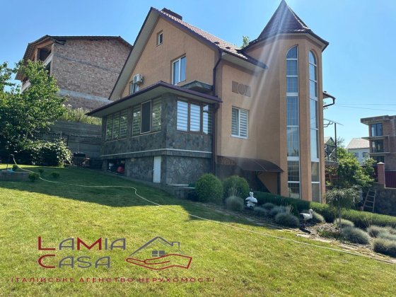 Продаж 3 поверхового будинку. Престижний район . 3 хв від Депоту Черновцы