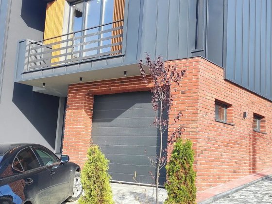 Зданий Дуплекс р-н Кварцу Чернівці