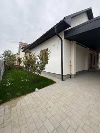 Продаж будинку в центральній частині міста! - фото 1