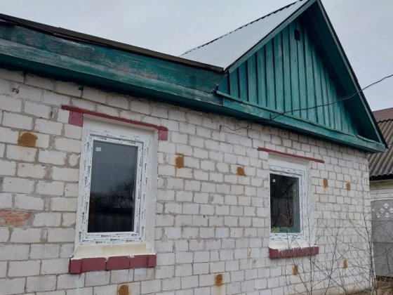 Дом , Равнополье , 7 км от города, автобусы каждые 15 мин. Прописка! Чернигов