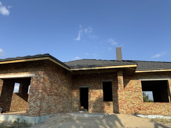 Продаж просторого будинку з червоноі цегли. Геронимівка - фото 1