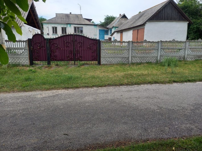 Продаеться будинок у селі Хлипнівка. - фото 1