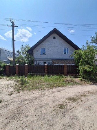 Терміновий продаж дачі  в мальовничому місці , біля річки. - фото 1