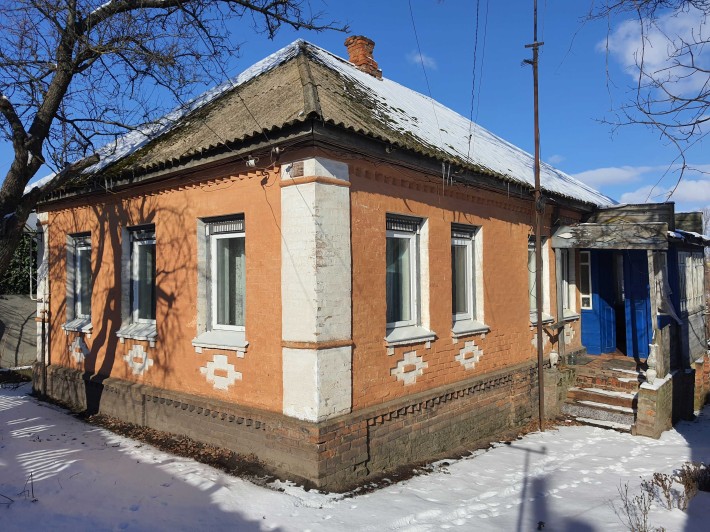 Продам будинок в центральній частині м.Ічня, Чернігівська обл. - фото 1