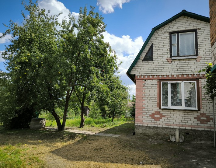 ОБВАЛ ЦІНИ на Чудову Доглянуту Садибу В Мальовничому СМТ Олишівка - фото 1