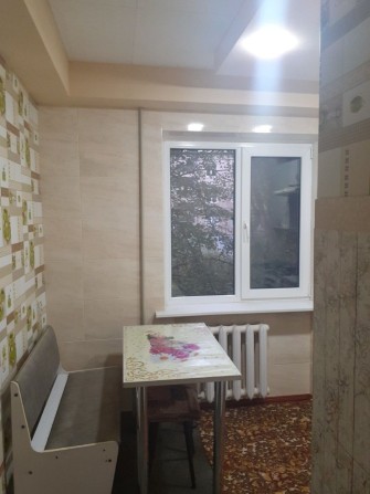 Сдам 1к комнатную кв-ру 5500 Правый берег - фото 1
